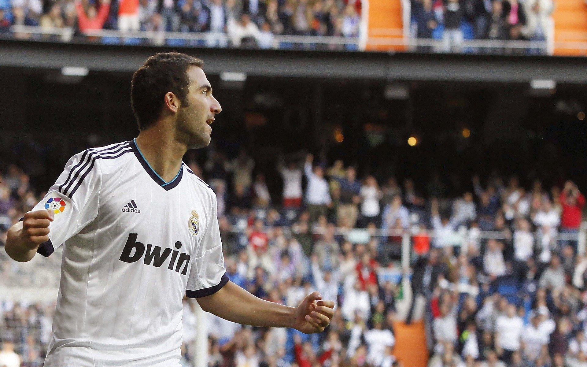 米切尔场均得分超西蒙斯，最佳新秀奖悬念再起！